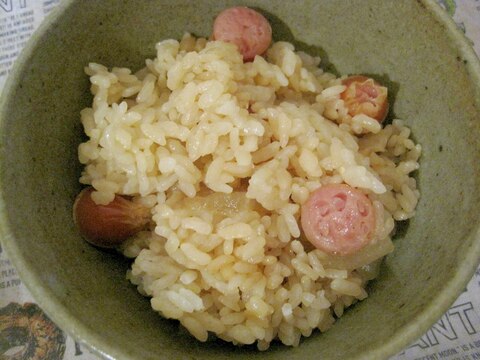 お弁当に！ウインナーと玉ねぎの炊き込みご飯